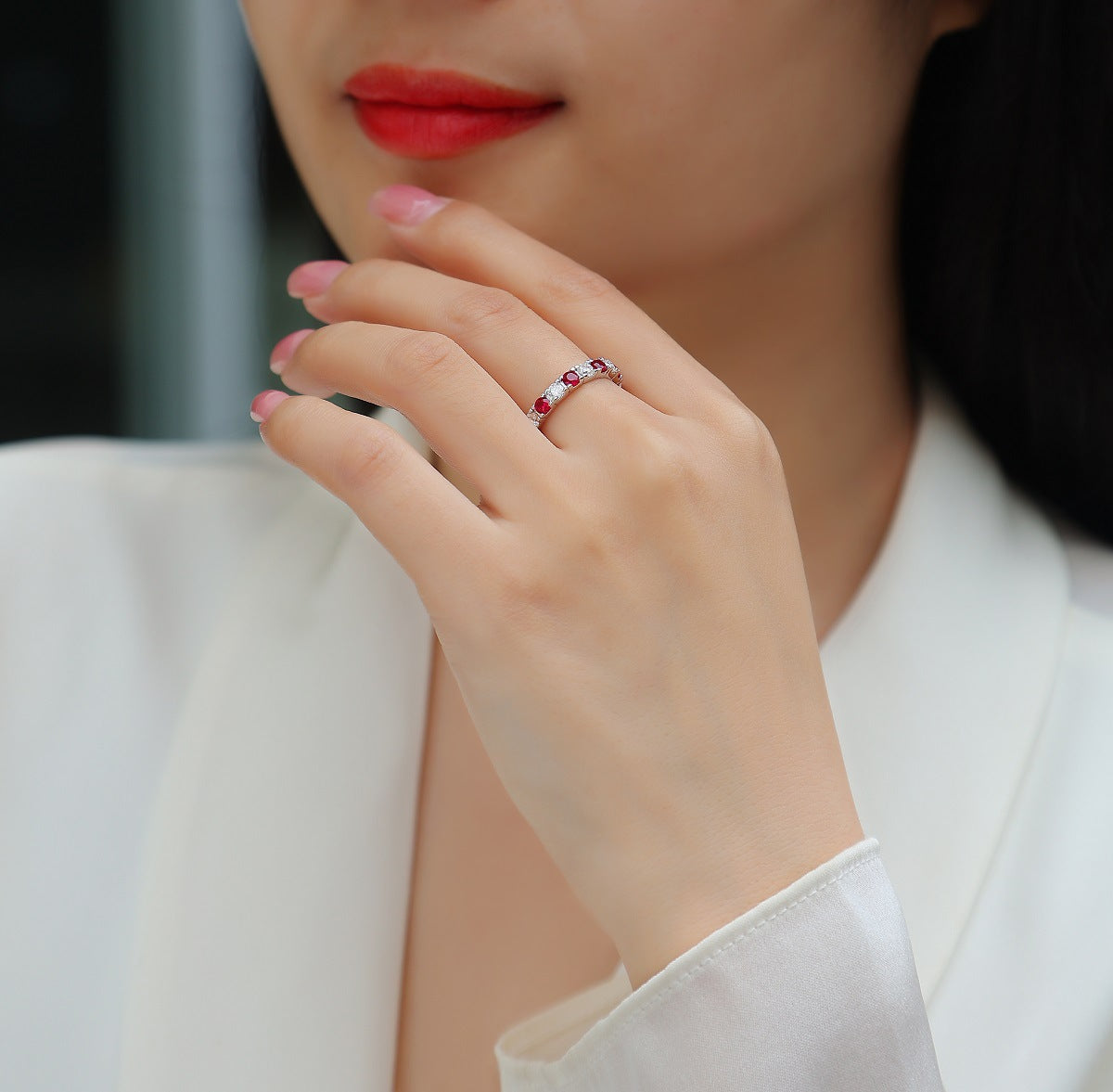 High-End Elegant S925 Sterling Silver Ring Women Green Red Blue Gemstone Moissanite Ring Hot Sale