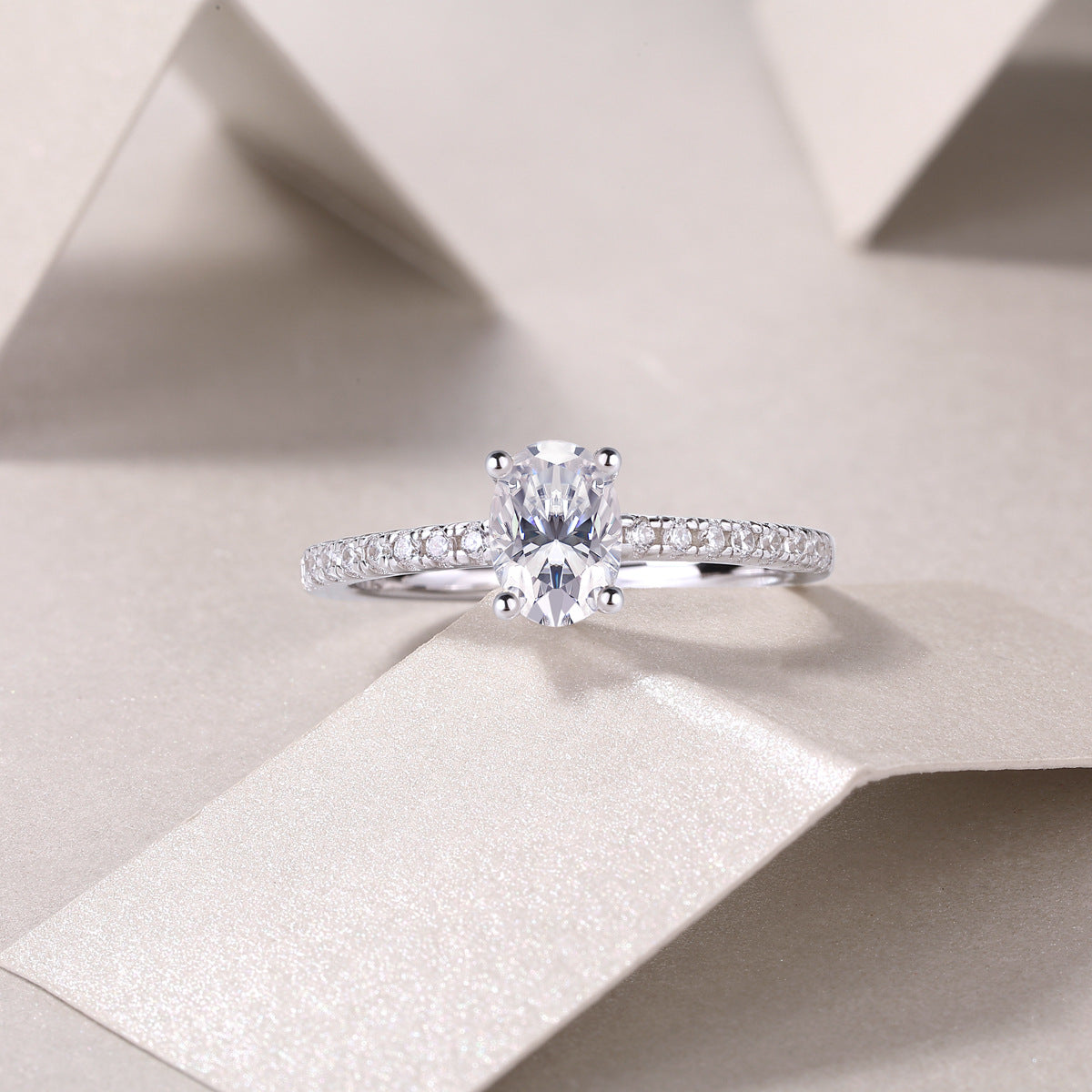 925 Sterling Silver Oval Cut Moissanite Ring for Women | Luxury 4-Prong Setting, Versatile Engagement & Daily Wear
