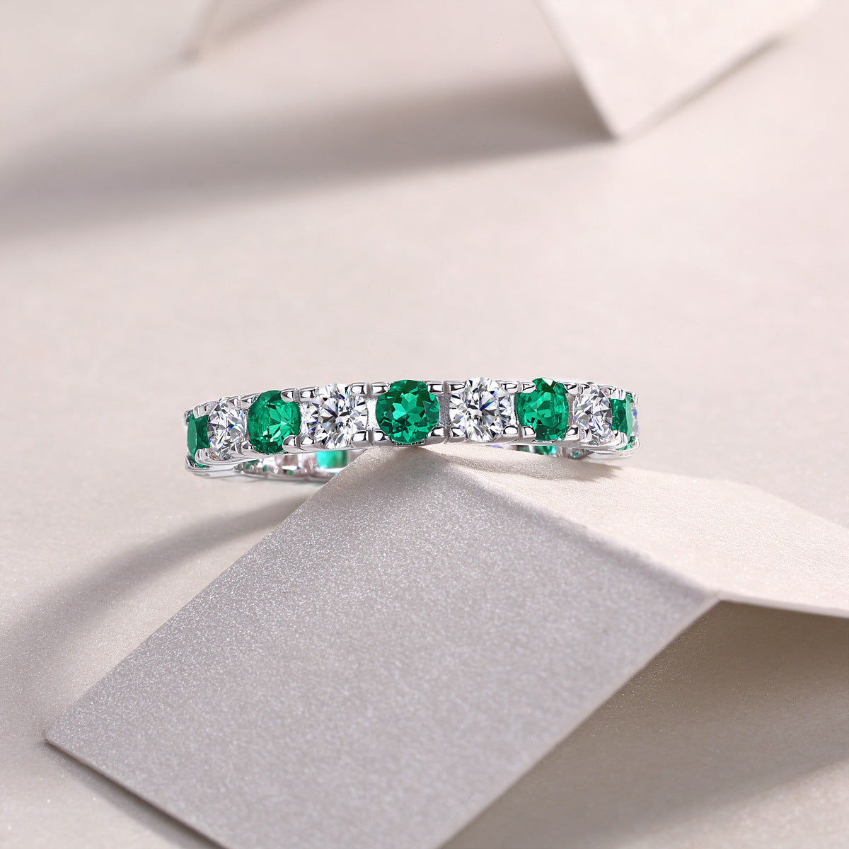 High-End Elegant S925 Sterling Silver Ring Women Green Red Blue Gemstone Moissanite Ring Hot Sale