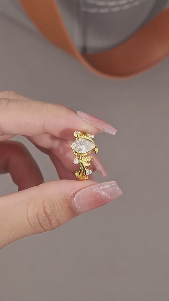 925 Sterling Silver "Blooming Summer" Ring | Pear Cut Moissanite | Trendy New Ins Style | Women's Fashion Jewelry Wholesale